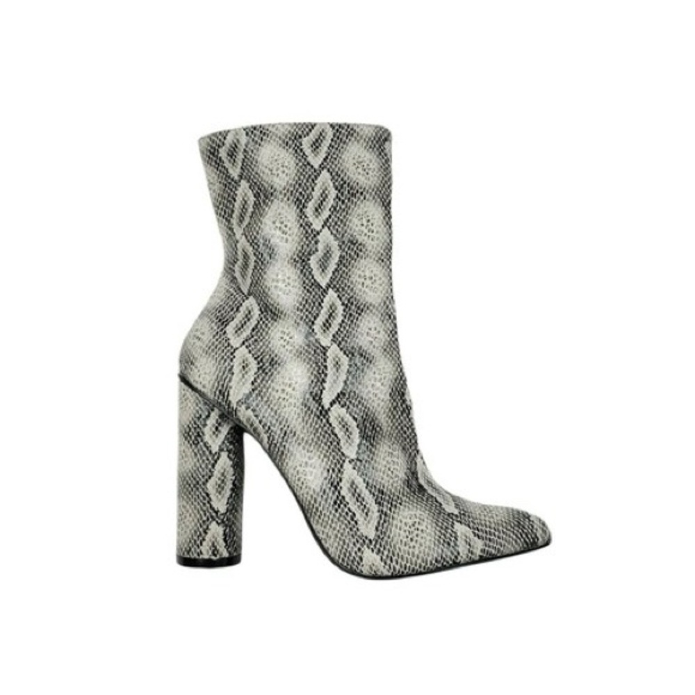 Cape Robbin Snake Boots
